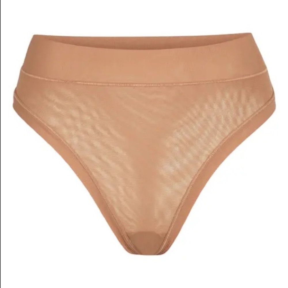 SKIMS summer mesh thong sienna XS